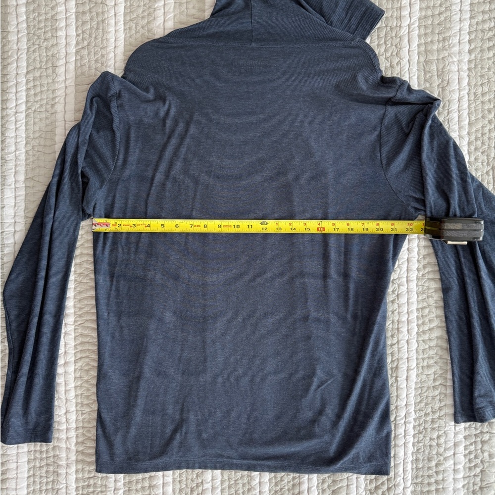 Men’s Vineyard Vines Hooded Long Sleeve Tee in Navy Blue, Size Large - Picture 3 of 6